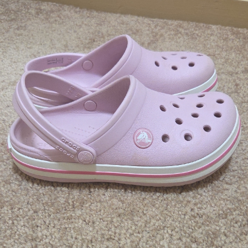 CROCS Kids Classic Clog in Pastel Pink with White & Pink Stripe